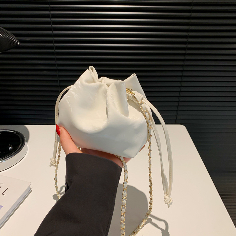 ​2024 NEW FASHION NICHE DESIGN SPRING/SUMMER CROSSBODY BAG SENIOR SENSE PLEATED BUCKET BAG