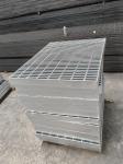 Modern Silver 3mm Cross Bar Pitch Industrial Welded Steel Grating Hot Galvanized