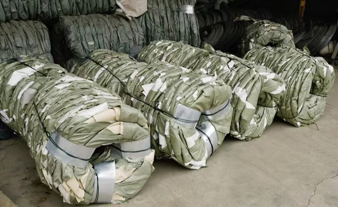 Newest Design Top Quality Price GI Razor Wire Barrier Concertina Barbed Wire Rolls Used For Airport Security