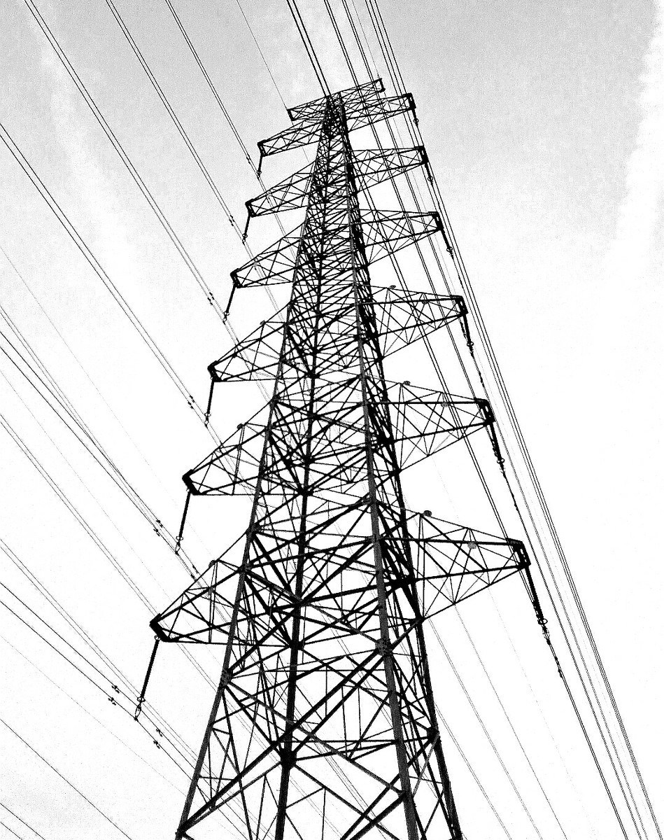 Hot Dip Galvanized Steel Transmission Tower For Electricity Transmission Line