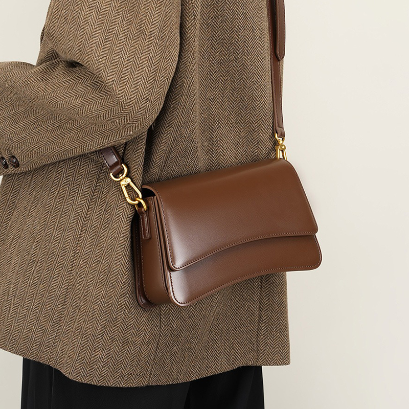 Low MOQ Mix Models 2024 Luxury Design Mini Leather Flap Crossbody Sling Bags For Women