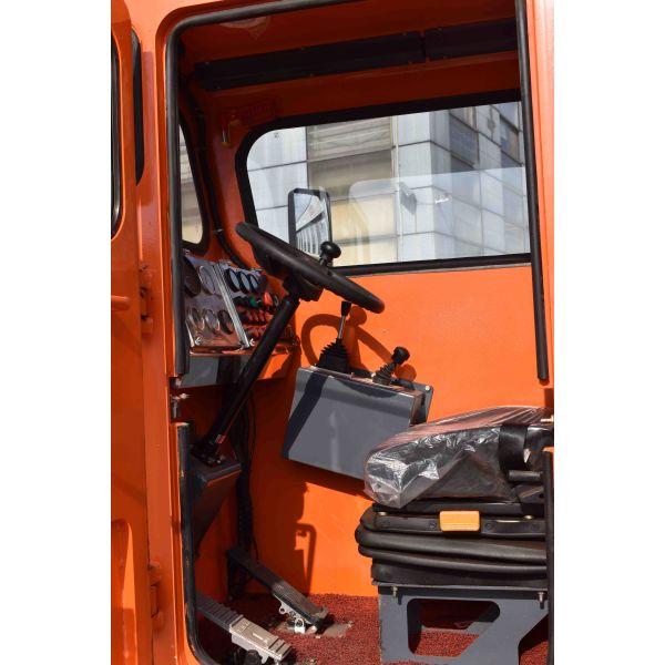 DRUK -12 DERUI Tunnel Compact Underground Dump Truck 12 Tons rated loading DEUTZ engine