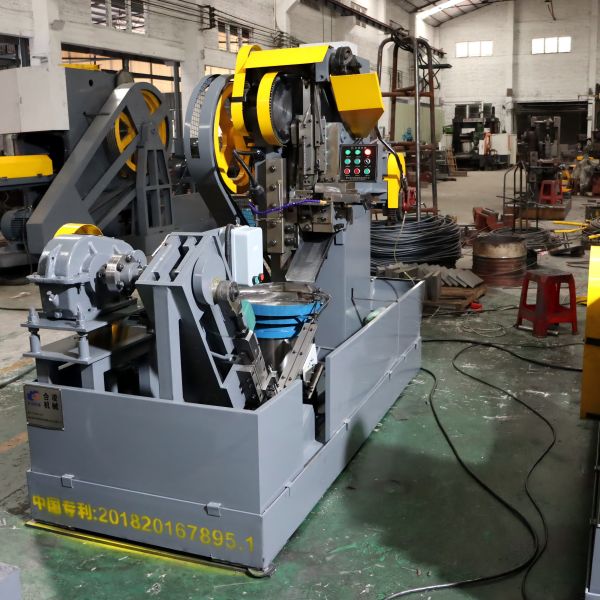 Space Saving U Bolt Forming Machine Fully Automated High Efficiency HELING Machinery