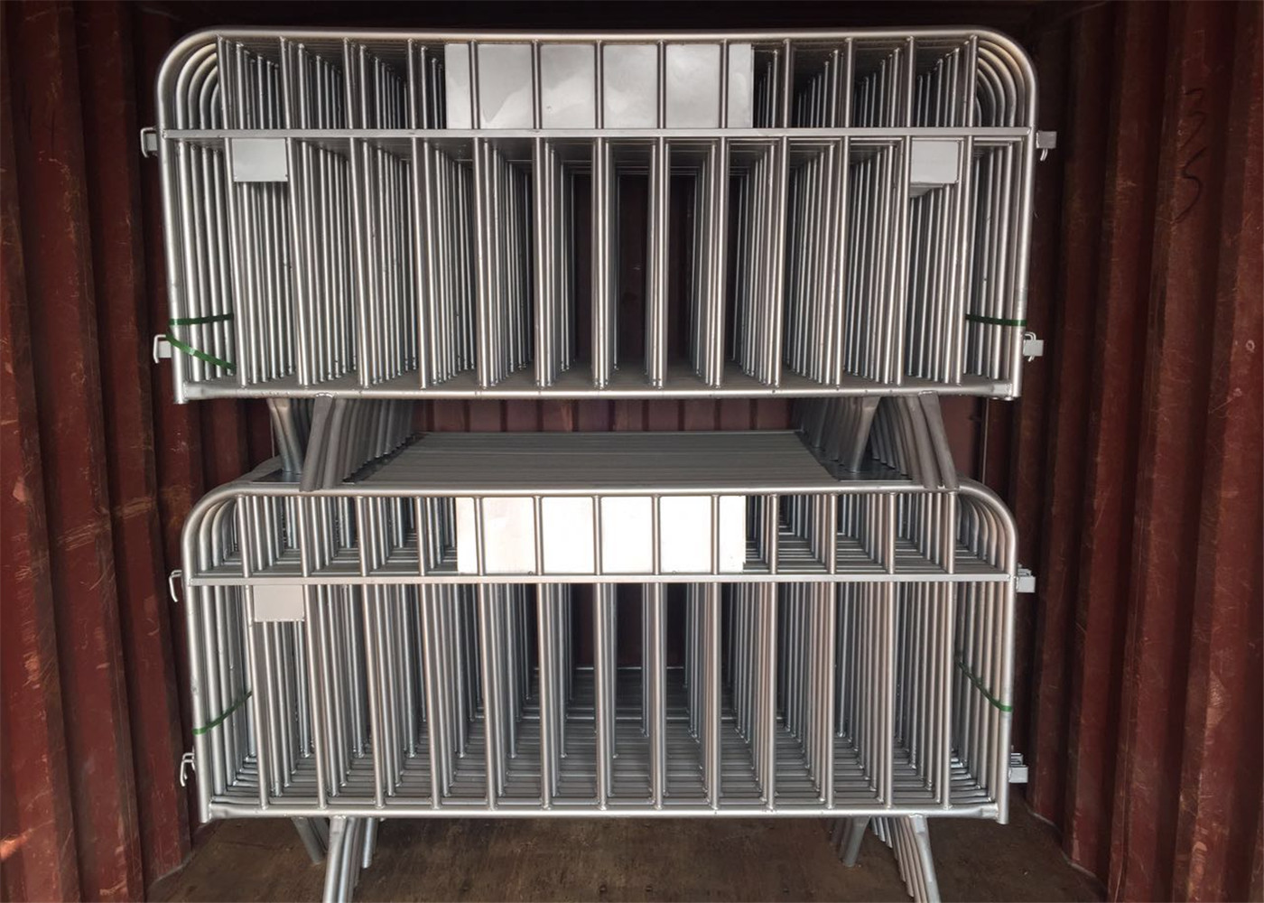 Hot sale road safety metal pedestrian used crowd control barrier