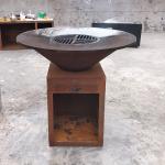 Rusted Steel BBQ Grill With Removable Ash Catcher For Wood / Charcoal Fuel