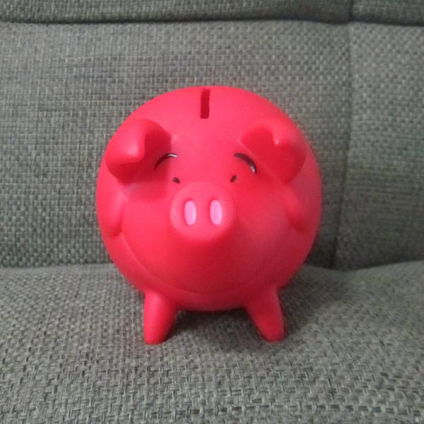Happy cartoon pig plastic piggy bank, rubber money box promotional toys made in