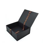 157gsm Coated Paper Card Cosmetic Packaging Boxes With Leopard Print Ribbon