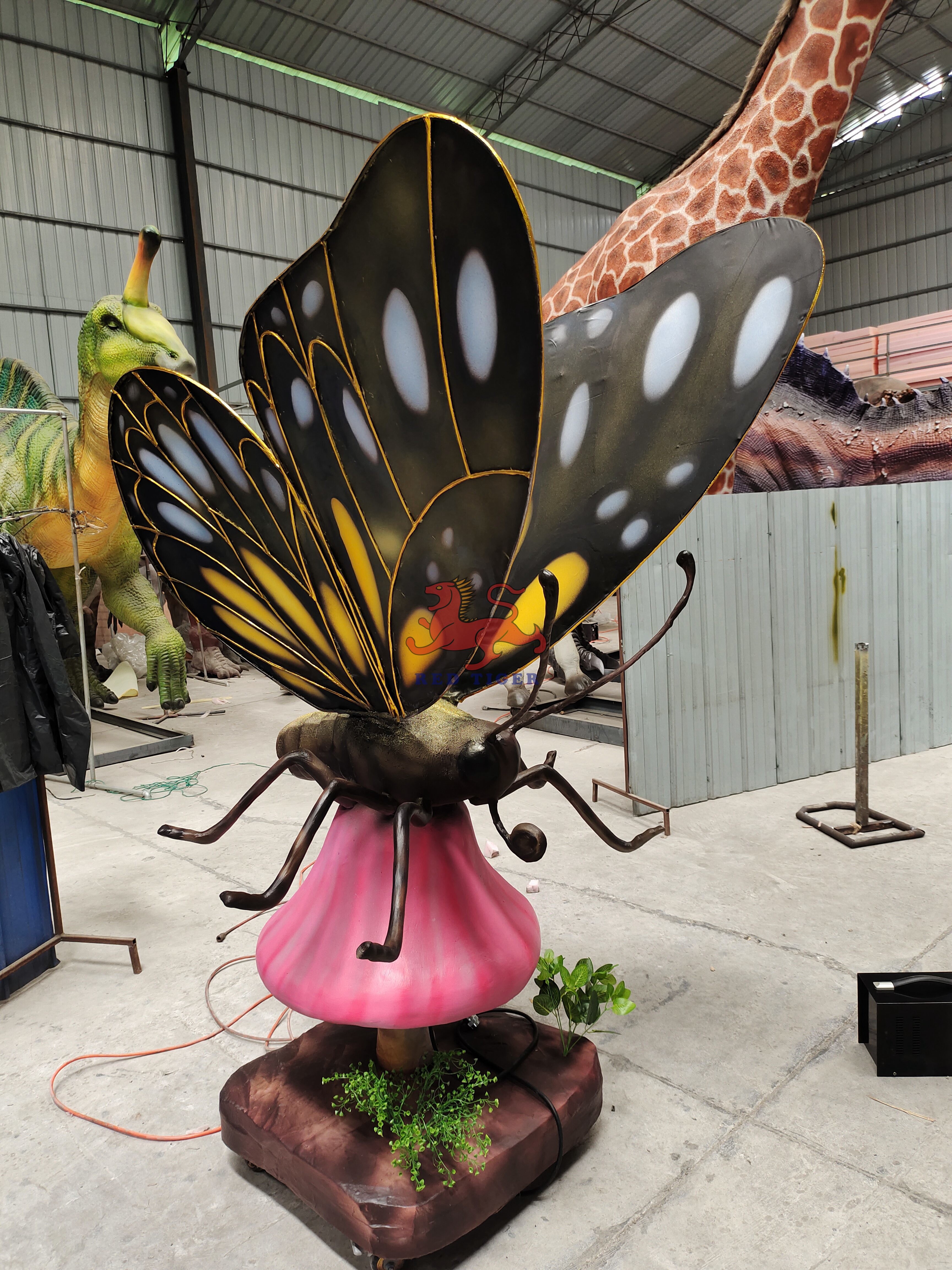 Waterproof Theme Park Realistic Animatronic Butterfly Insect Model For Business Activities