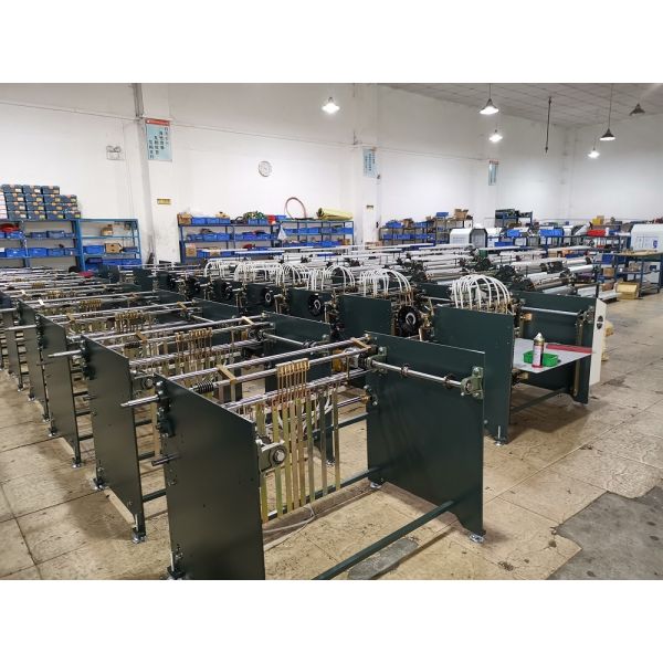 Double Feeder Gluing Machine / Book Case Gluing Machine