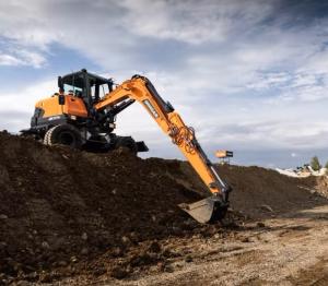 Wholesale DX55W-7 Mini Wheel Excavator 0.175m3 Doosan Hydraulic Excavator from china suppliers