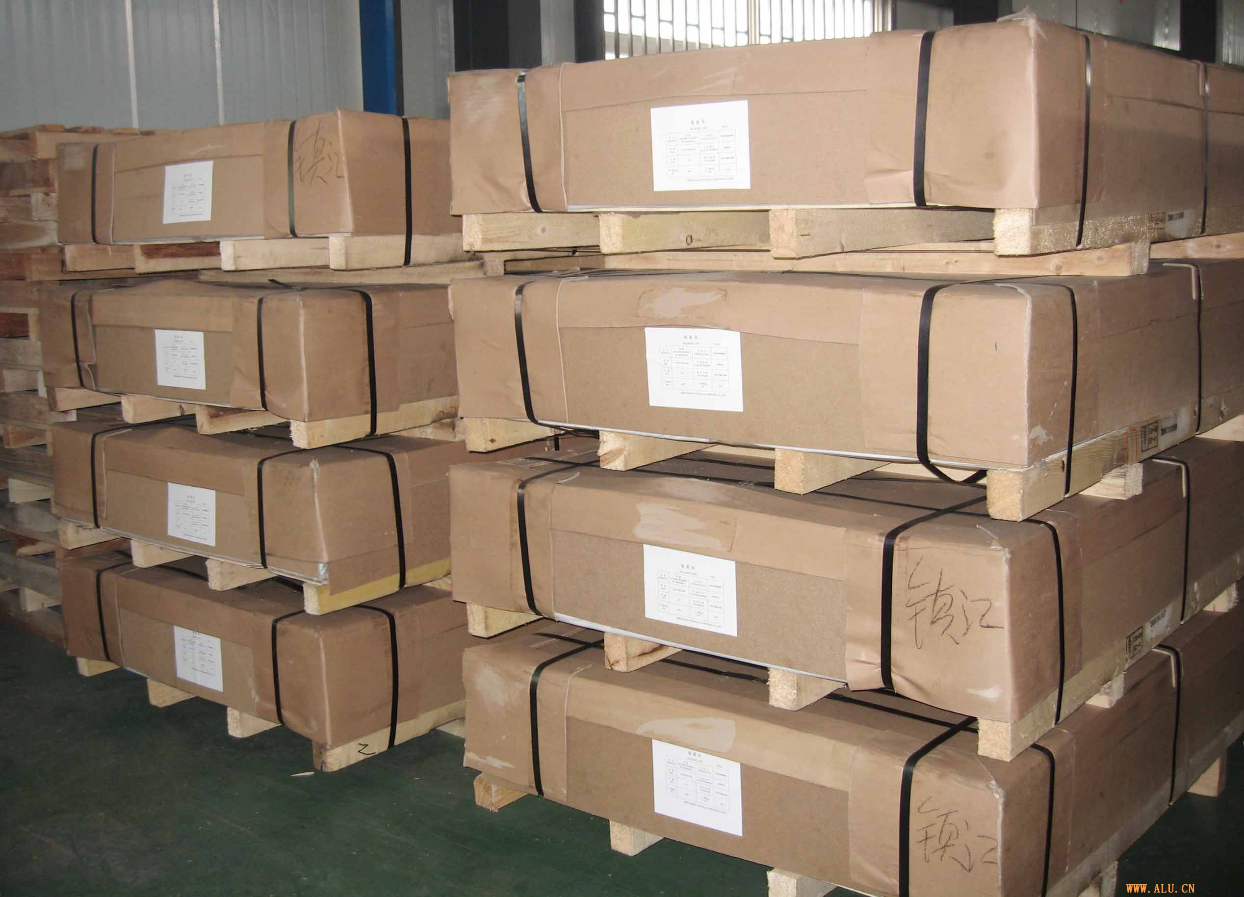 package-img