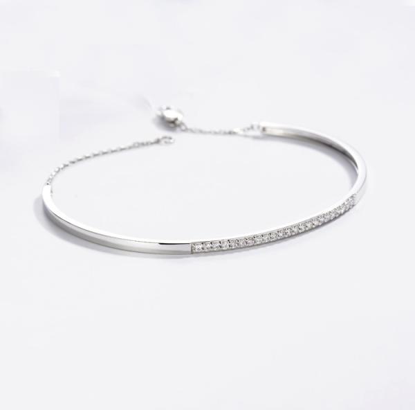 The Night & Day 18K Gold Diamond Bangle 0.23ct Extension Chain Contrast Color