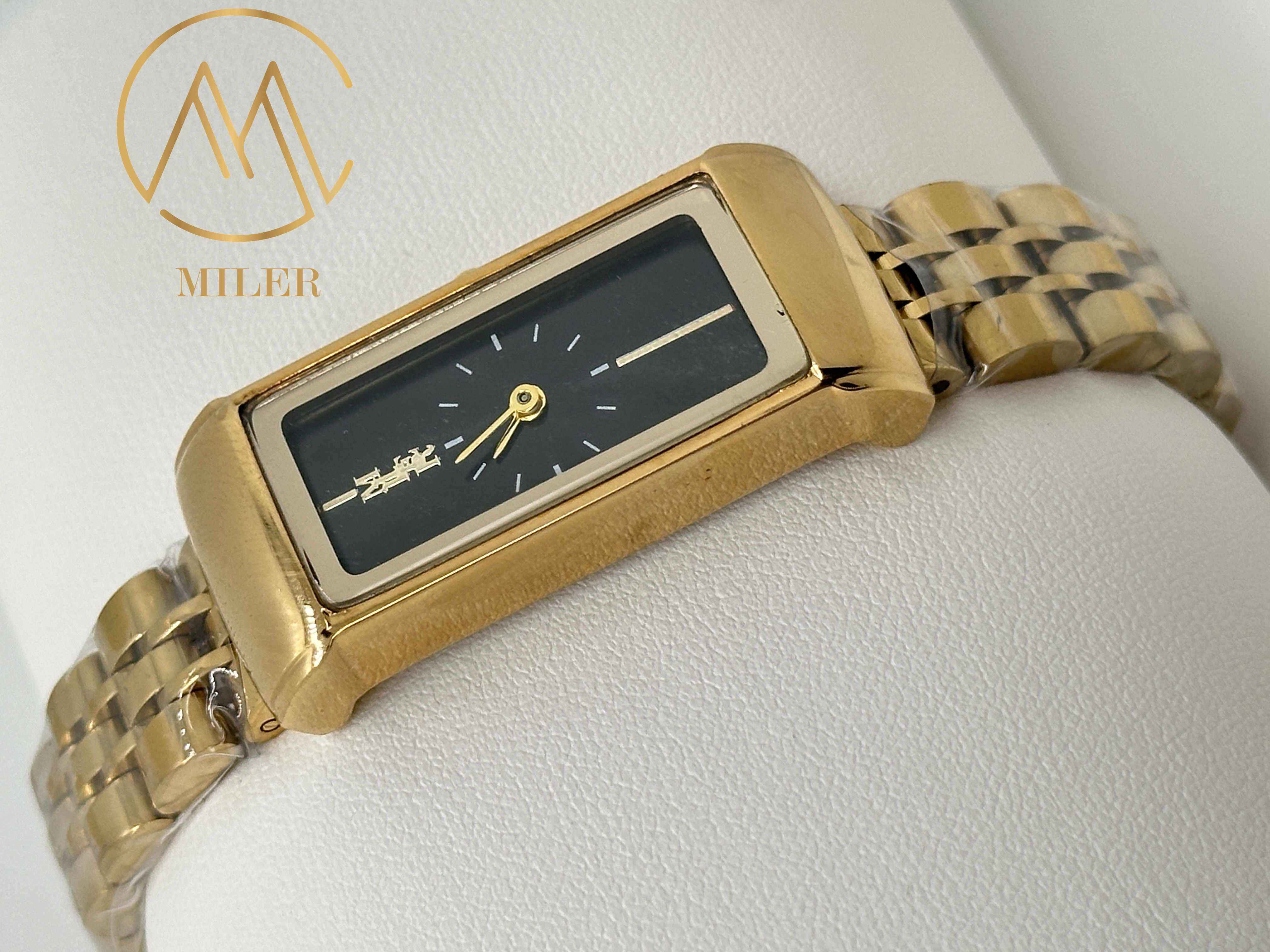 Modern Stainless Steel Strap Quartz Wrist Watch For Women 3ATM Waterproof