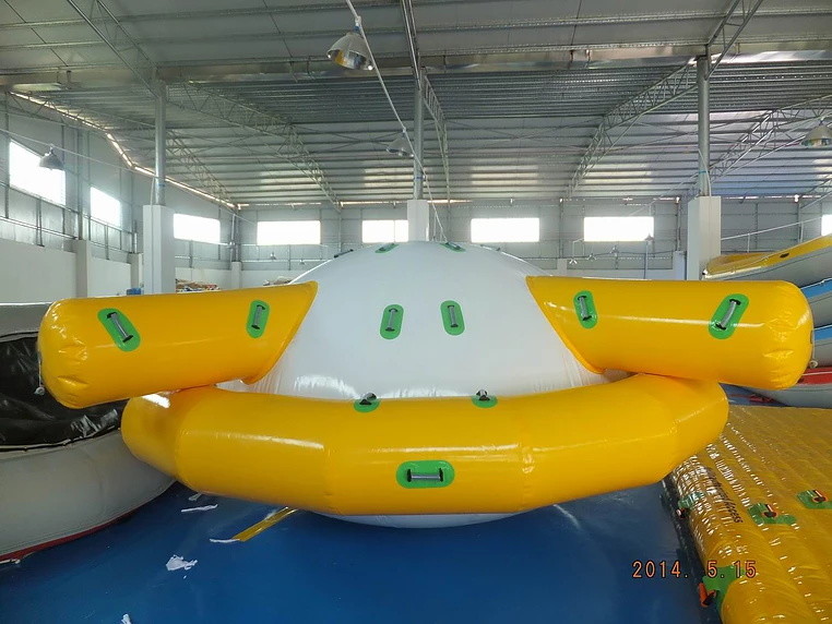 Awesome Super Large Bay Inflatable Water Park , Yellow Water Sports For Ocean