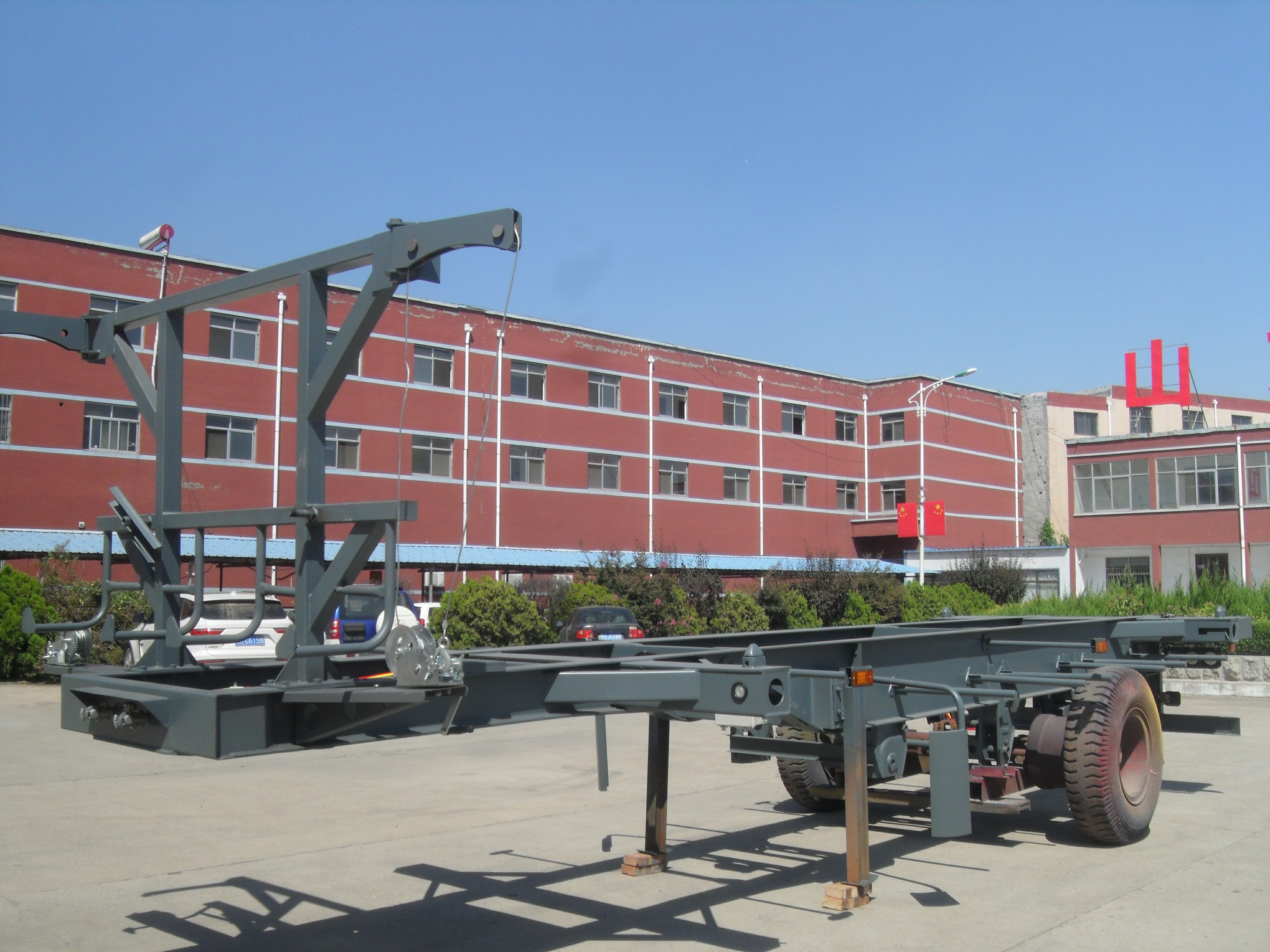 40 tons Max Payload 20ft Tri-Axle Skeleton Semi Trailer for Car Trailer Transportation