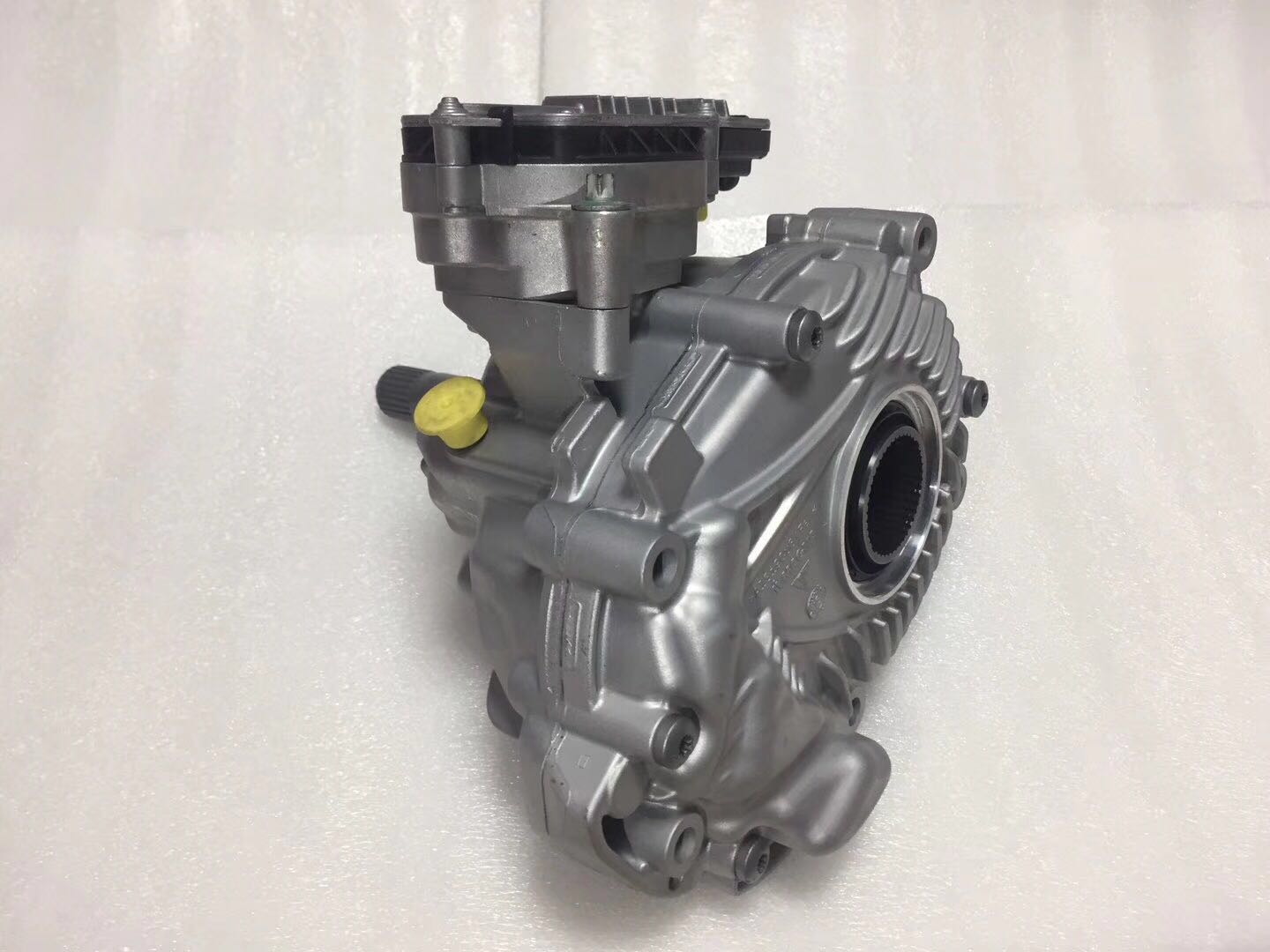 A1SI9CU3 Porsche Macan Transfer Box Automatic Chassis Parts 2015-2019