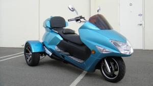 Wholesale Single Cylinder 300cc Moped 22HP 3 Wheel Motor Scooter from china suppliers