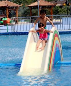 Wholesale Customized 3 Riders Kids' Water Slides Aqua Park Equipment , Pink / Orange / Blue from china suppliers