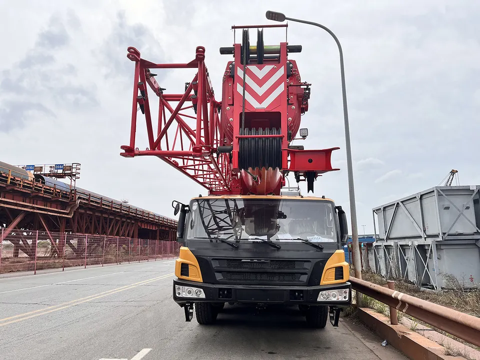 YCK09 Engine STC800E-1 Used Mobile Hydraulic Truck Crane 25-50 tons 14990*2800*3940mm