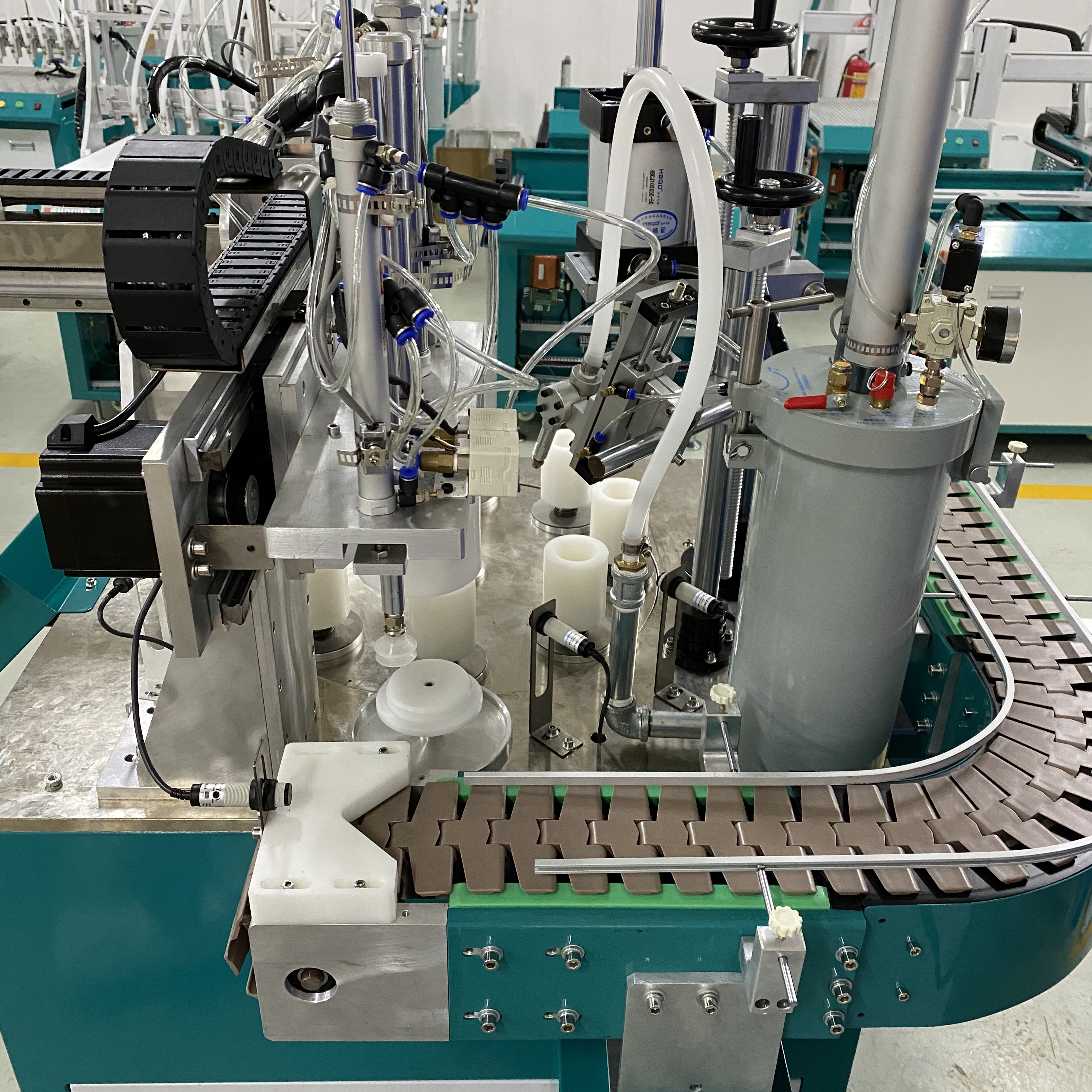 200W Custom Assembly Machine Semi Automatic LED Bulb Assembly Machine 220V