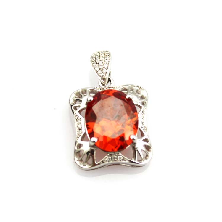 925 Sterling Silver Oval Garnet Cubic Zircon Pendant with Silver Chain (P11)