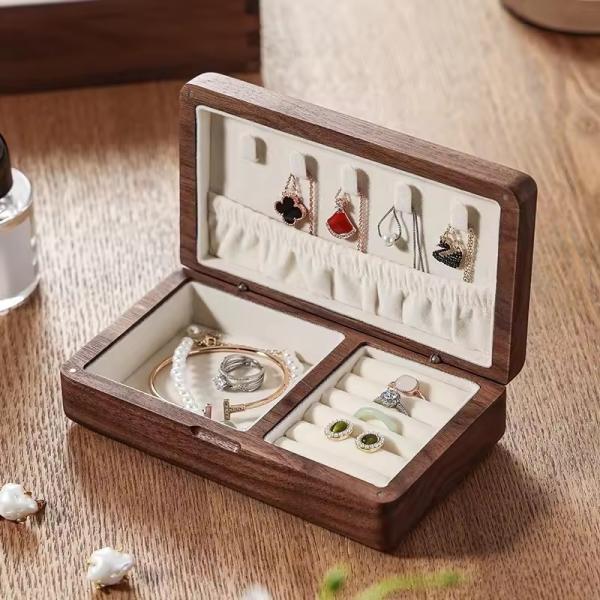 Durable wood jewelry storage box Ring Jewelry Packaging box Custom logo Walnut