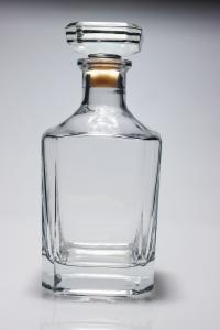Wholesale 700ml Clear Glass Liquor Bottles/Whiskey Glass Bottle from china suppliers