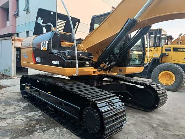 Original Paint Used Cat 320 Strong Power Machinery Tracked 20ton Digger