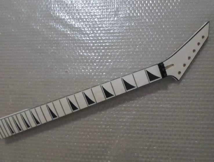 Custom Grand Paddle Guitar Headstock Unfinished Roasted Maple ST Guitar Neck Electric Acoustic Guitar Accept Kinds OEM