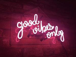 Wholesale Realwell Pink Good Vibes Only Neon Sign Wall Decor for Room Bar Shop Restaurant Gift 14&quot;x 9&quot; from china suppliers