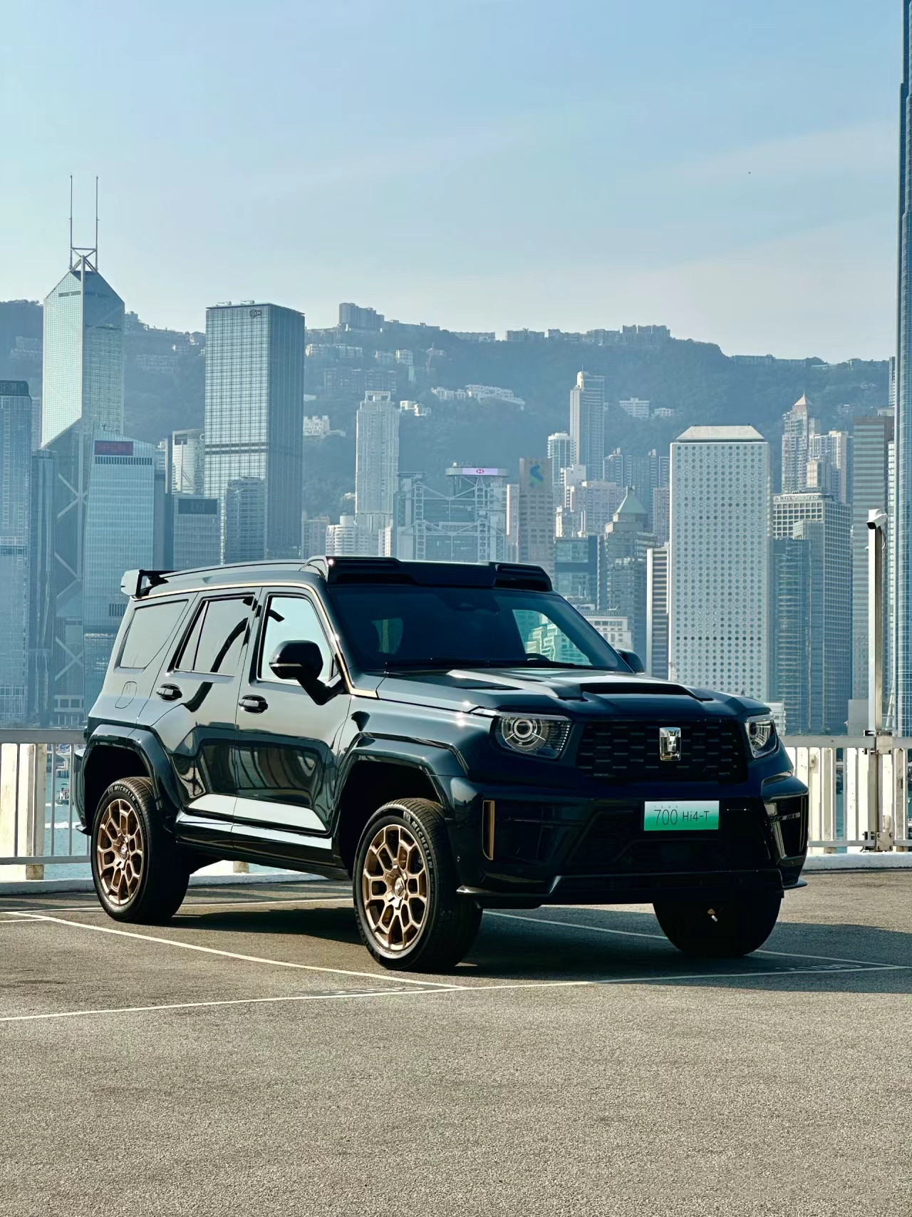 Greatwall Tank 700 Hi4-T 2024 Extreme Edition AWD 48V Hybrid Off-Road SUV with Fast Charging and 3.0T Engine