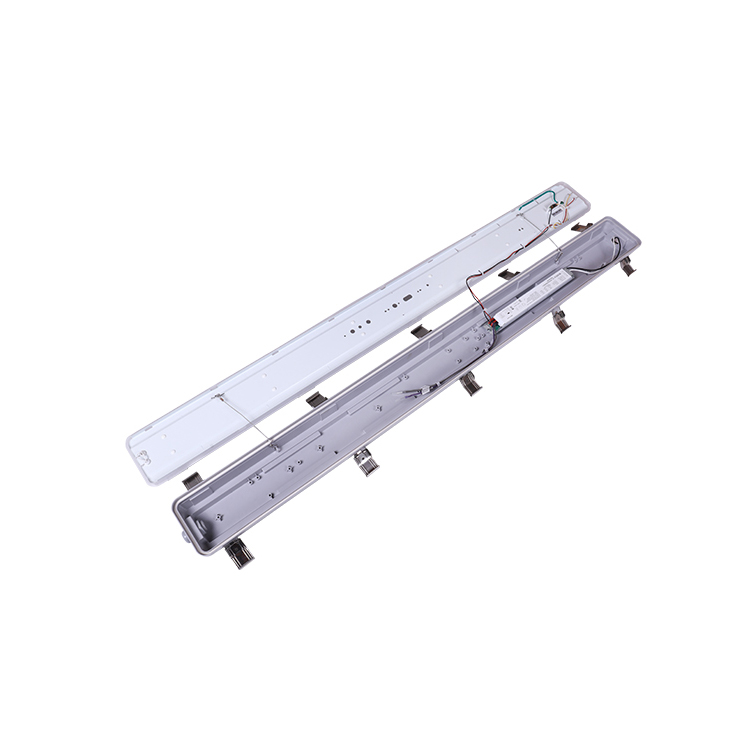 Waterproof LED Vapor Tight Garage Light Fixture Tri-proof Industrial Lamp 140lm/w Luminous Efficiency