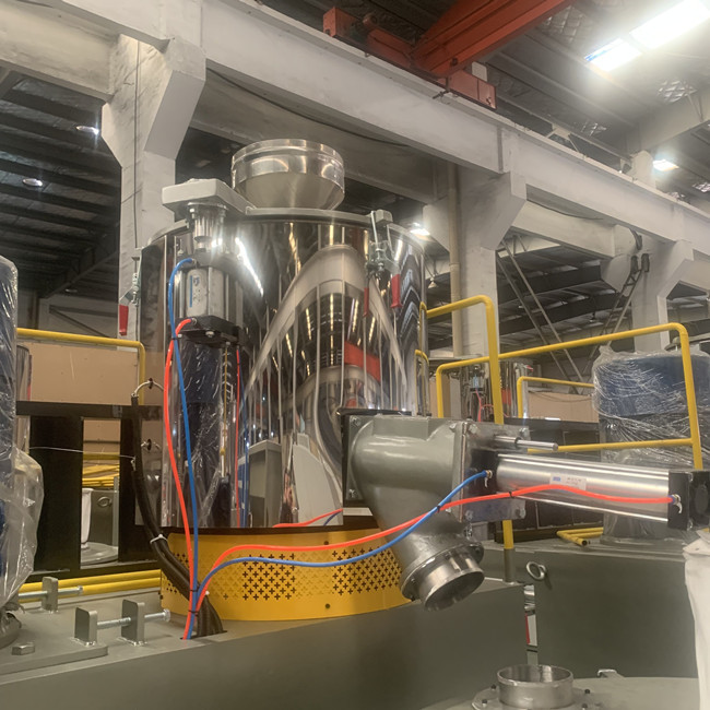 Compact Structure 900kg/H Plastic Mixer Machine PLC Control
