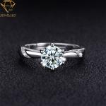 Pave Setting Silver Diamond Wedding Ring Engraving For Women