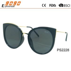 Wholesale Newest Style 2018 plastic Fashionable Sunglasses ,UV 400 Protection Lens from china suppliers