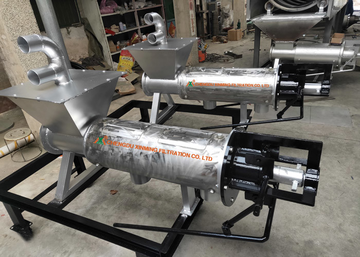 A New Type of Fecal Dewatering Machine with Conveying Pump Solid liquid Separation Machine