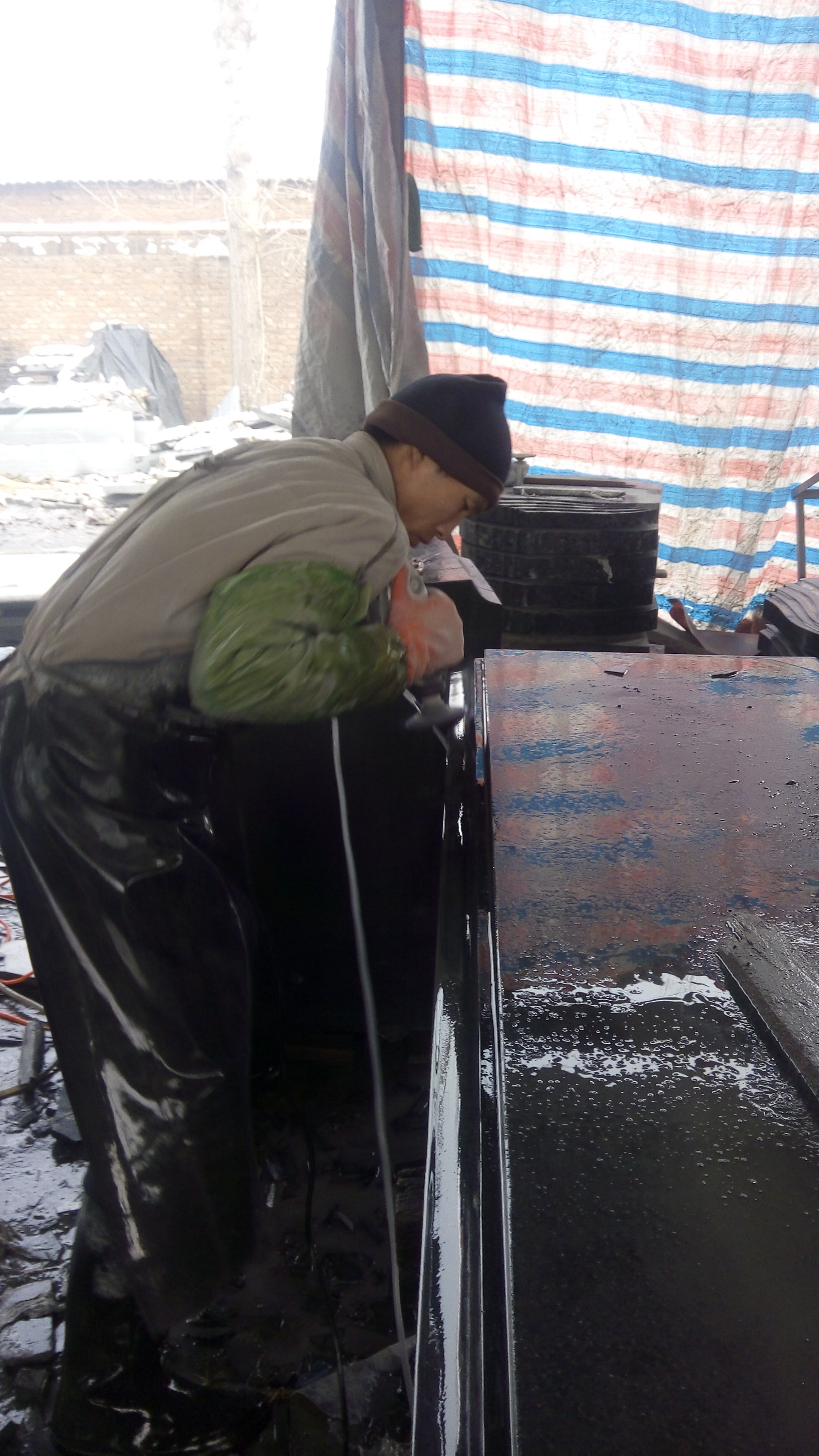 Special coffin profiling; special edge of coffin cover; tomb use stone/granite