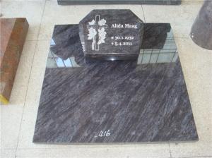 Wholesale European style flower carved red granite halloween headstone from china suppliers
