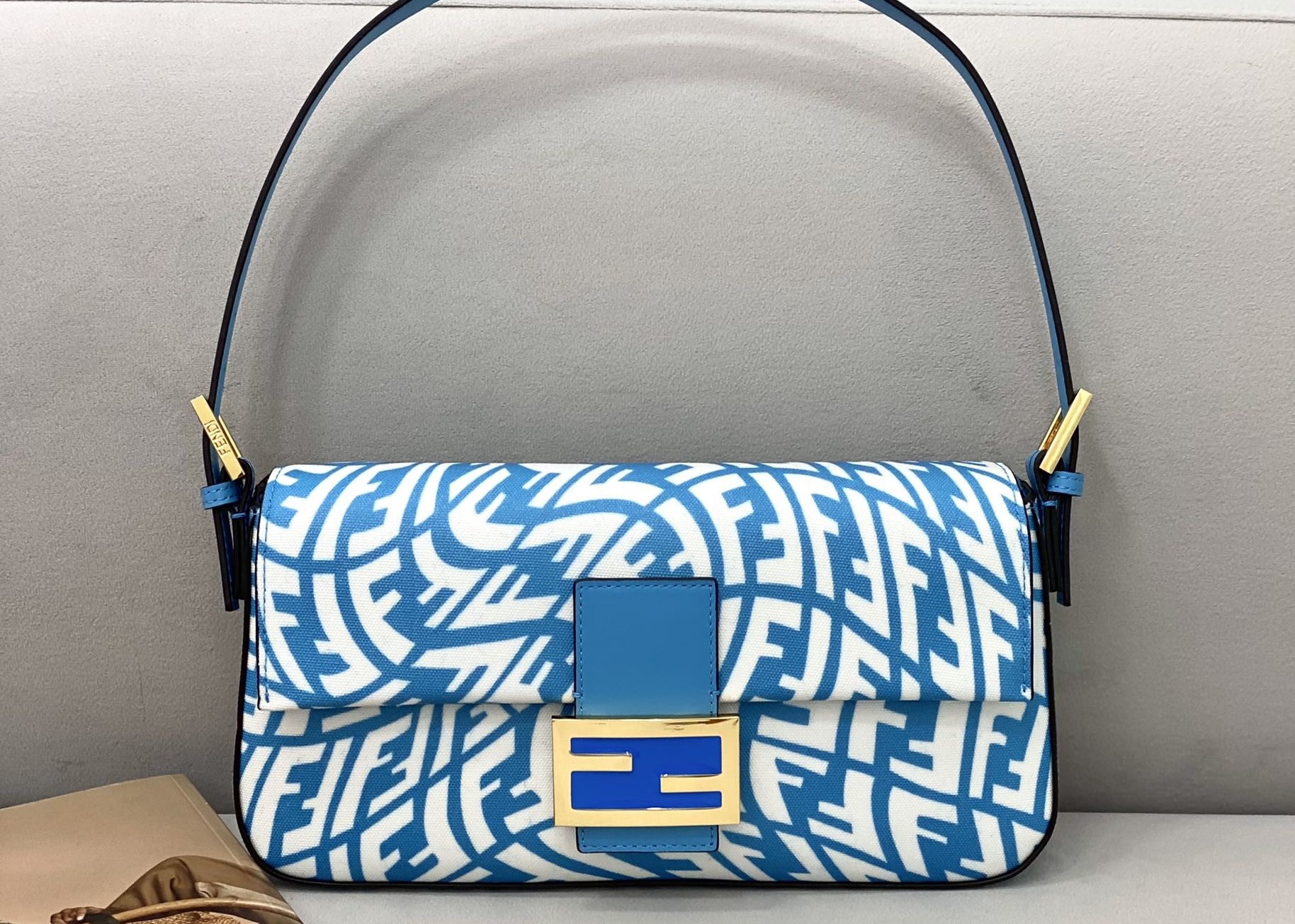 Newest F Letters Pattern Printing Single Strap Shoulder Bag 3D Effect Underarm Bag