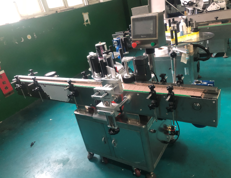 Yogurt / Plastic Cup Sticker Labeling Machine With ± 1mm High Accuracy