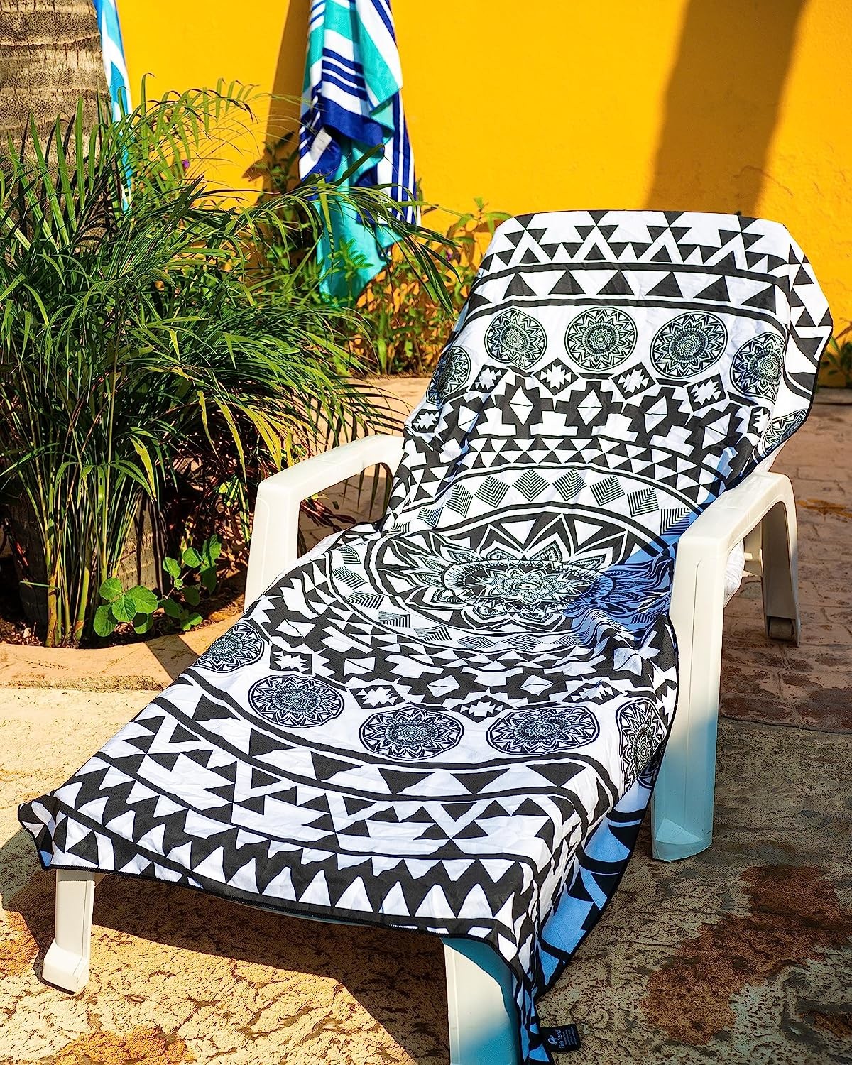 Lightweight Microfiber Printed Beach Towel 60*180cm Or Custom For Benefit