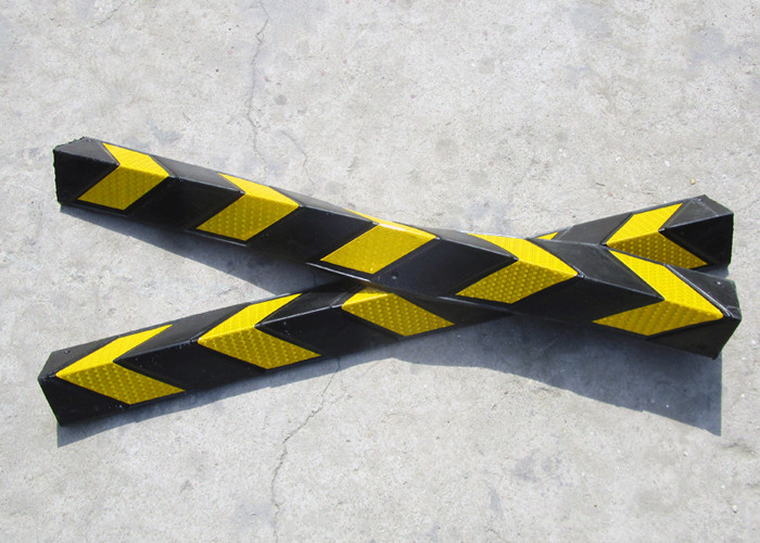 Column Rubber Adhesive Wall Protectors Traffic Safety Equipment