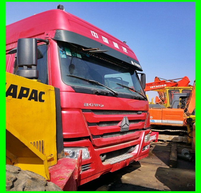 2015 made in china tractor head 6*4 10 Tires Sinotruck Howo tipper  dump truck