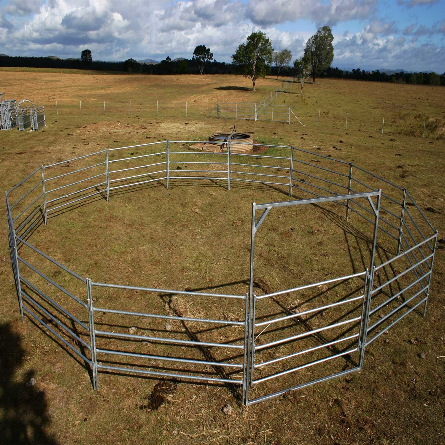 12m Diameter Horse Arenas 17Pcs incl. 3m tall Gate Locking Pins. Victoria