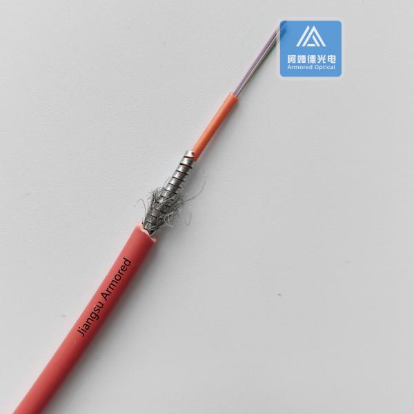 4 Cores MM Spiral Armored Fiber Cable 4.5mm Red LSZH Rodent Resistant FTTH