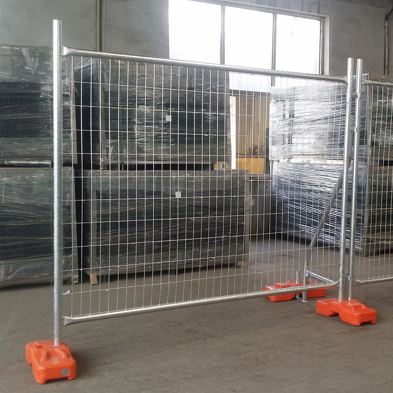 1.8x2.4m Welded Steel Playground Temporary Mesh Fencing Designed For Long Life