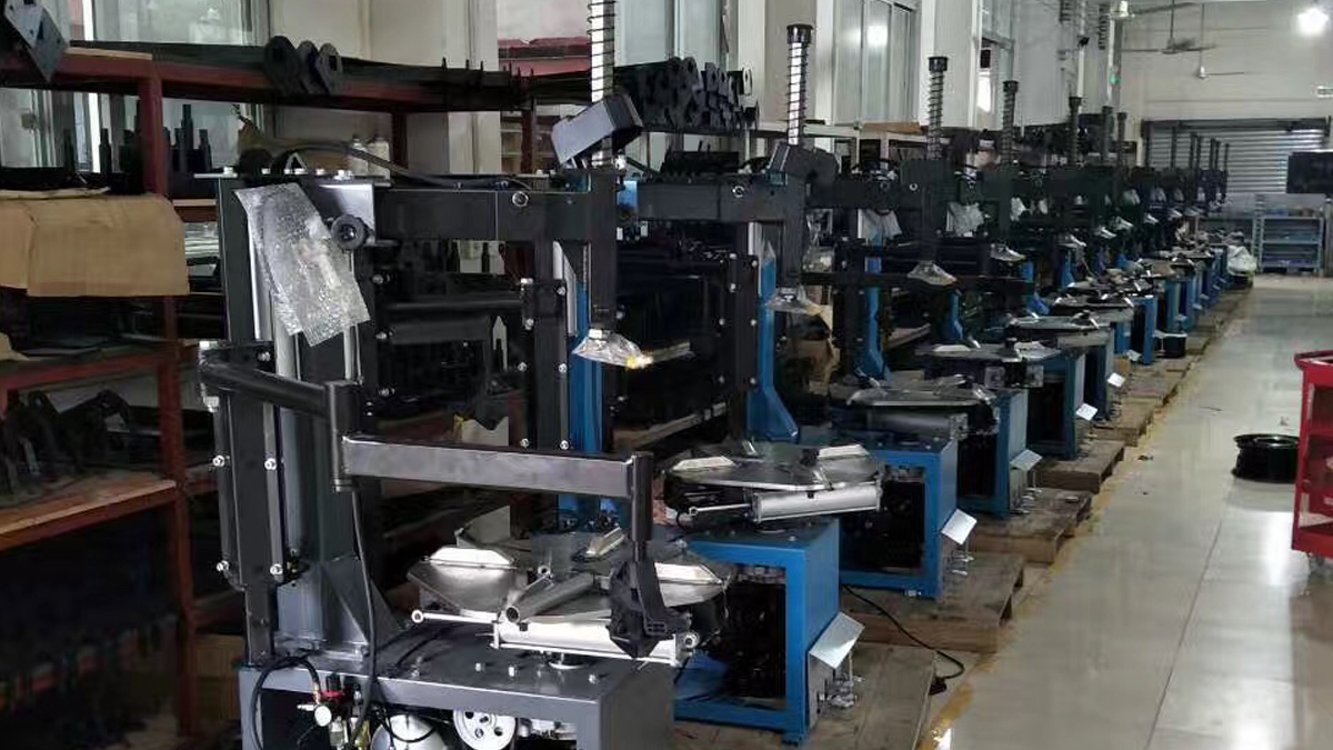 Matel Automatic Rollover Car Wash Machine With Drying System And Wheel Brushes 3500KG