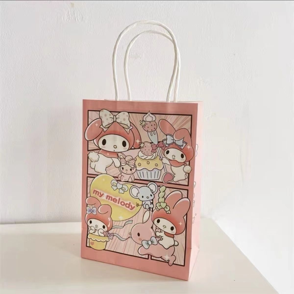 Eco Friendly Custom Cute Cartoon Accessories Paper Bags with Innovative Twisted Paper Handles
