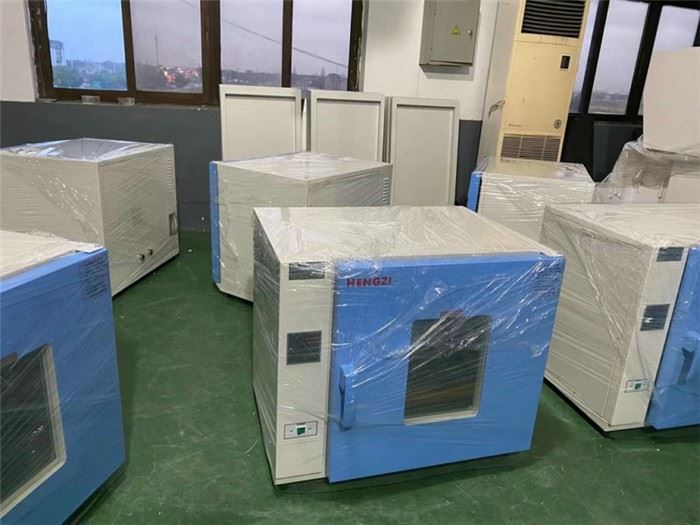 300 Degree Air Circulating Hardware Testing Dry Heat Chamber 870w