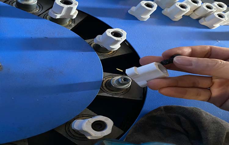 User-Friendly Semi Auto Pet Blowing Machines for 400mm Neck Diameter Plastic Bottles